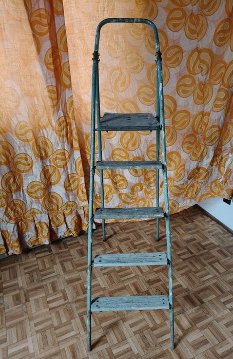 retro drabina stalowa vintage - na pomysł kwietnik obrazy półki