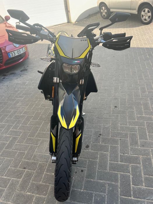 (ACEITO TROCA)Moto 125cc ótimo estado conservação