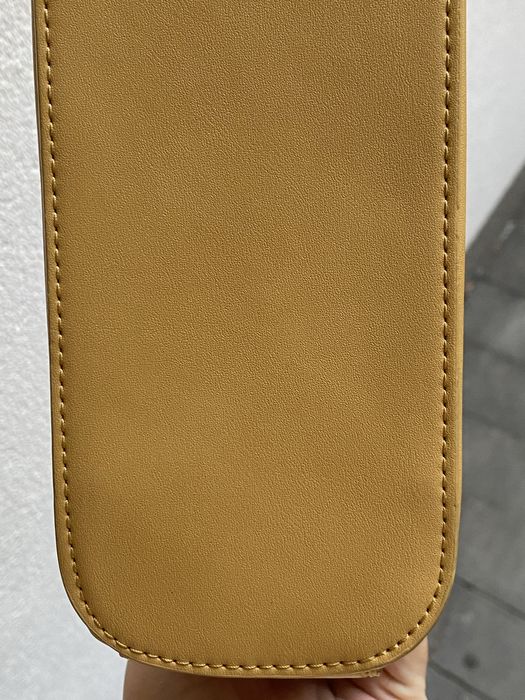 Трендова сумка багет Mango