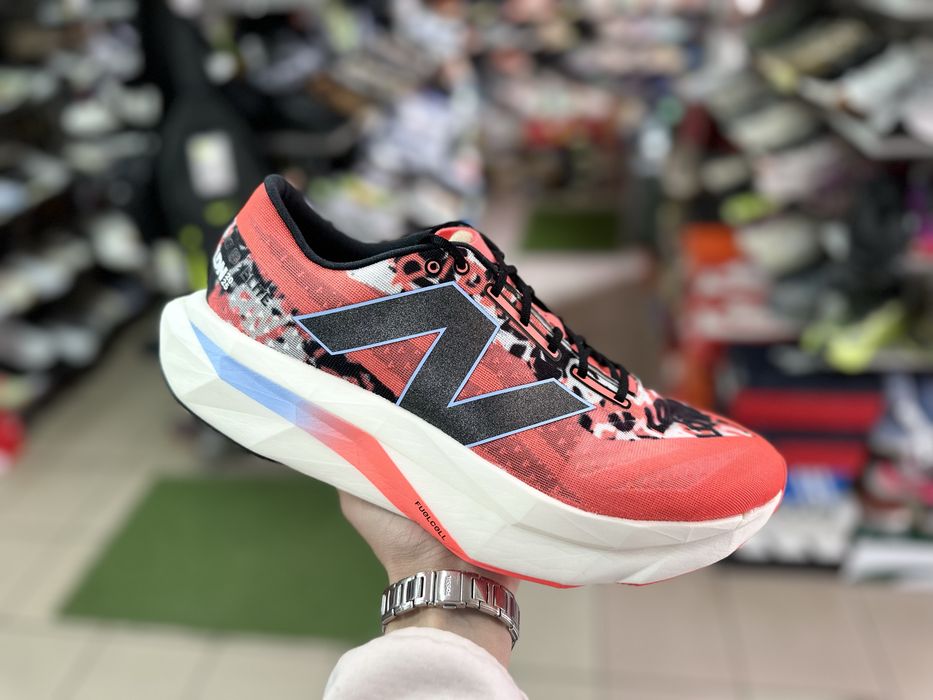 Бігові шосейні кросівки New balance Elite V4 Super Comp ( РОЗМІР 47 )
