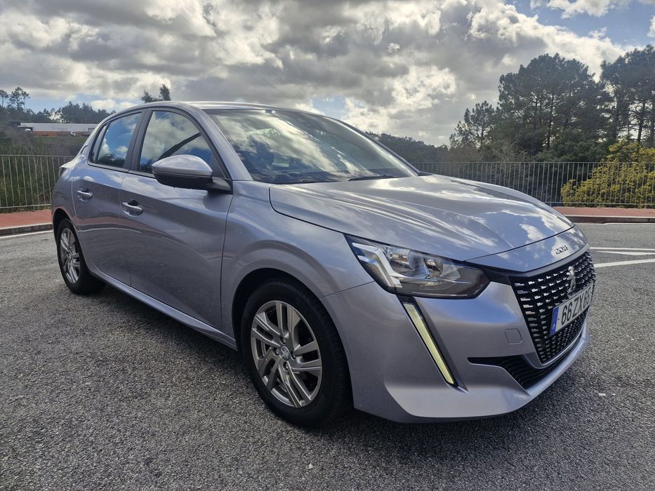 Peugeot 208 style 1.2 2020