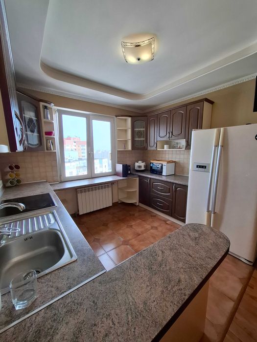 Оренда 3-кім. Драгоманова 1-б  метро Позняки  Дарницький район