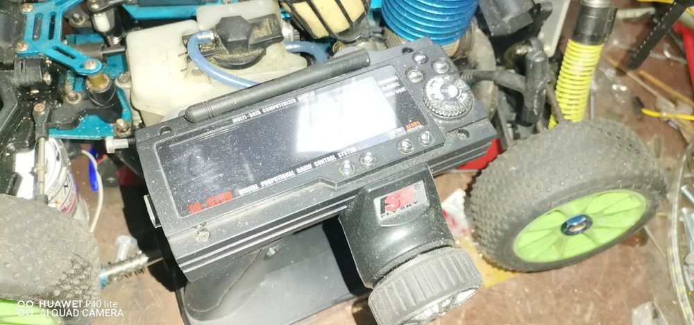 Carro com comando64751076930947121