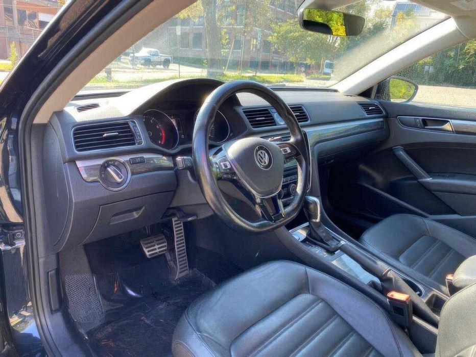 Volkswagen Passat      2016