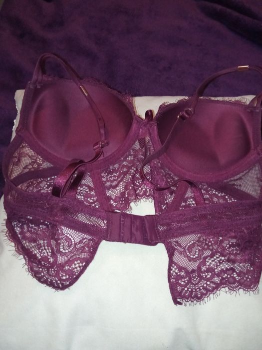 świetnym burgundowy biustonosz Intimissimi
