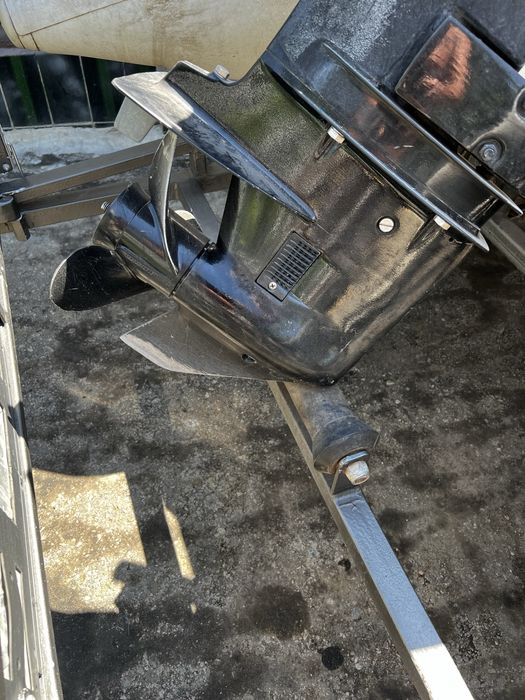 Лодка моторная RIB с мотором и лафетом катер човен