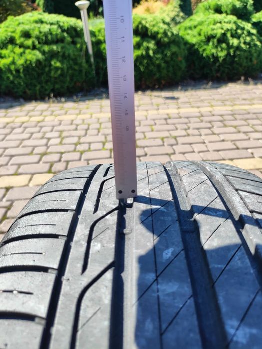 Bridgestone 2 opony letnie 225/45/17