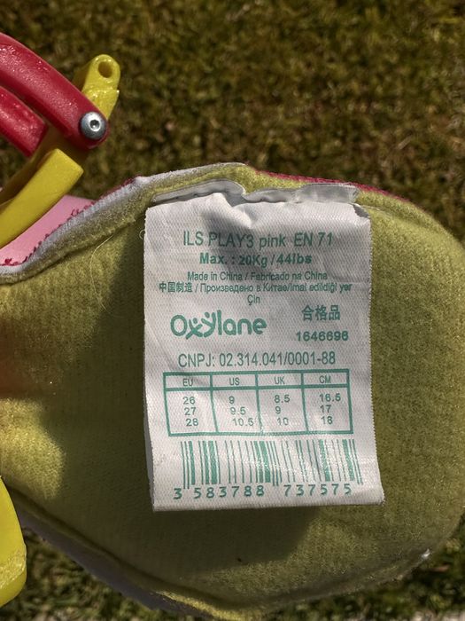 Patins e proteções para criança