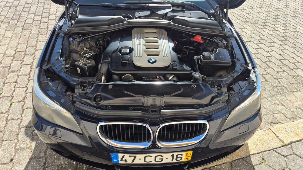 BMW 530d Touring (E61) MANUAL | Nacional | 2 Donos | Teto Panorâmico | IUC Antigo foto 4