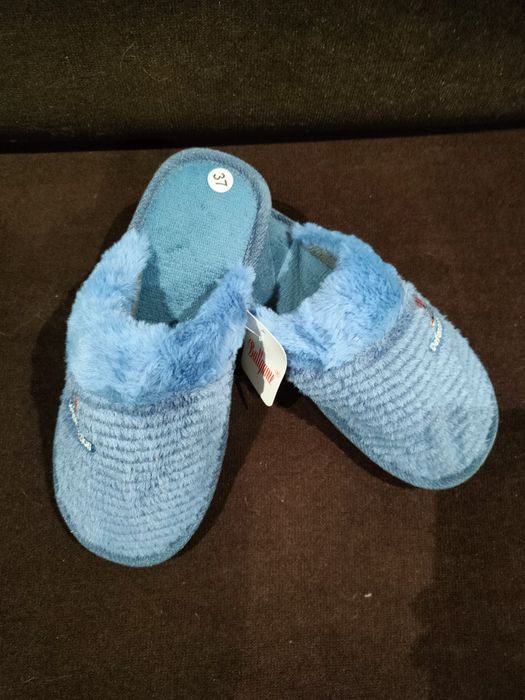 40/41 damskie kapcie nowe
