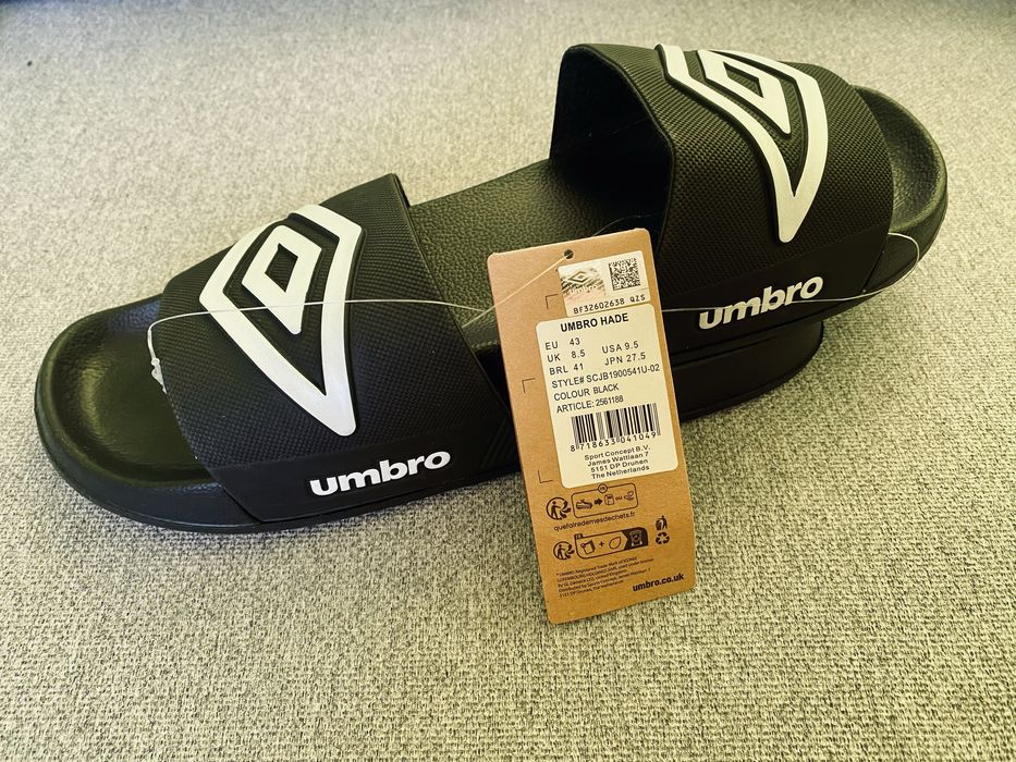 Klapki czarne 43 basenowe UMBRO nowe