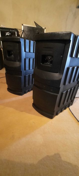 Celestion Road Series R1520 - Colunas Som com Excelente Som e Potentes