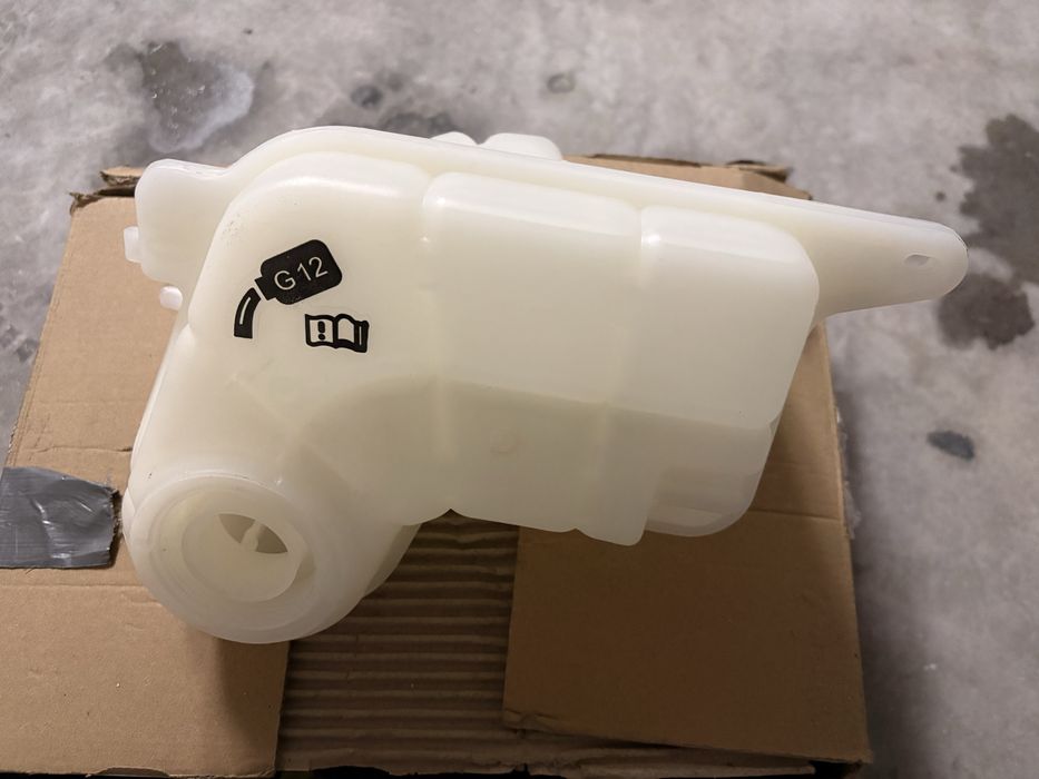 Reservatório Água Audi V6