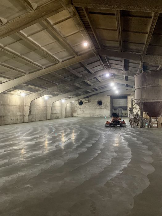 Промышленные бетонные полы ,  безспыливой пол , бетонные работы