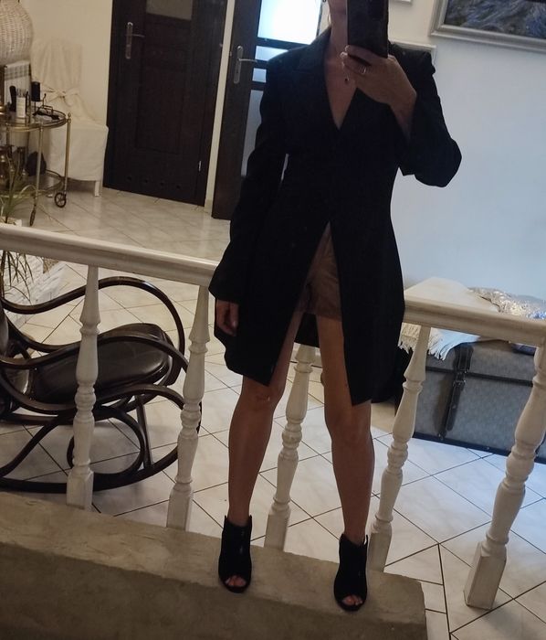 Dłuższa taliowana marynarka Nelly rozmiar XS