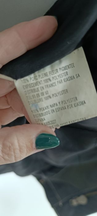 Casaco para usar com ou sem capuz. Para homem, em pele. Usado