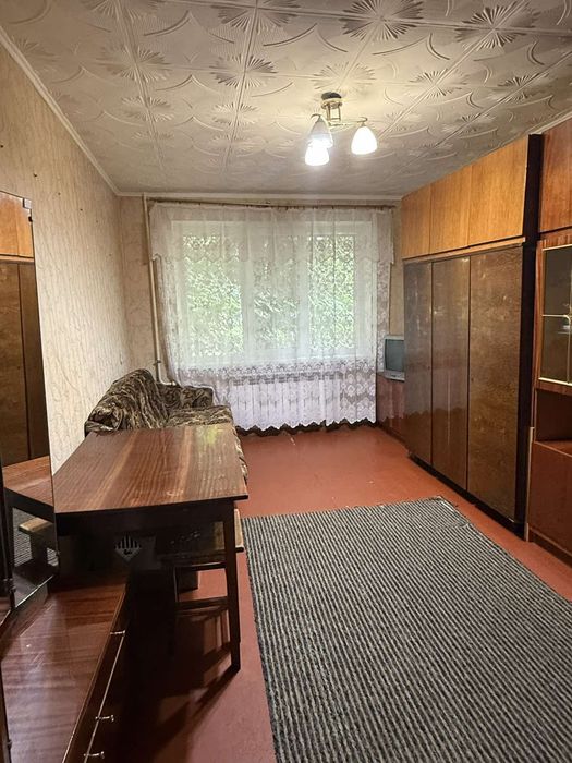 Продам 1-кімнатну квартиру на Молодіжному.