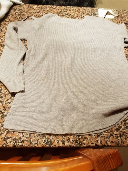 Camisola cinzenta claro