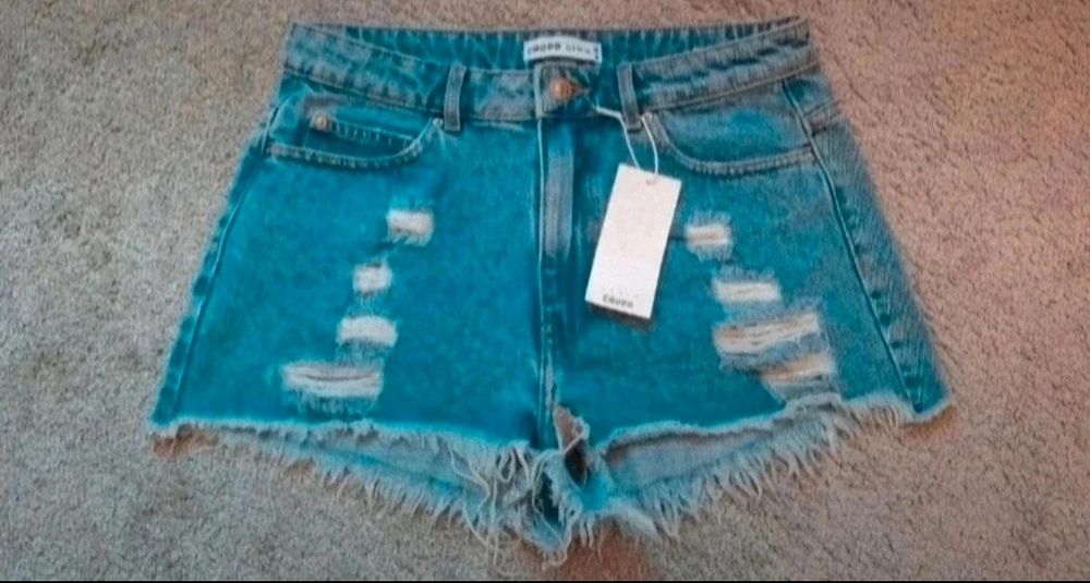 Nowe krótkie spodenki szorty jeansowe rozmiar M - 38 Cropp