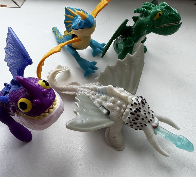 Іграшки фігурки як приборкати дракона