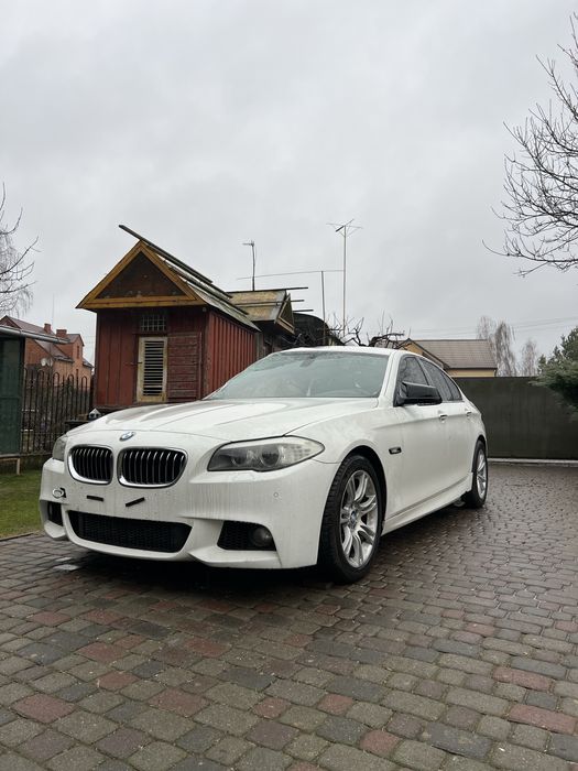 Капот BMW F10 F11 колір А300 білий бмв Ф10 Ф11 цвет М-пак дорест рест