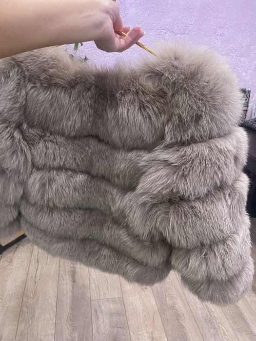 Жіноча шубка авто леді з натурального хутра лисички