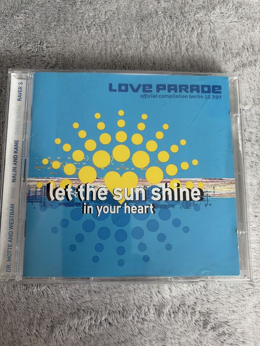 Love parade 1997 Let the sunshine in your heart Compilation 2cd