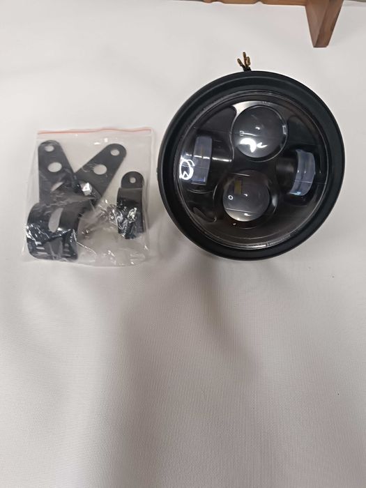 Lampa reflektor speracz LED do ciągnika, motocykla, quada, roweru