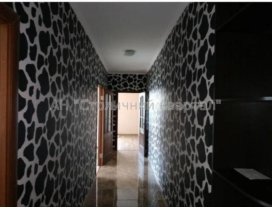 Голосеевский Моторный переулок 9а трекомнатная