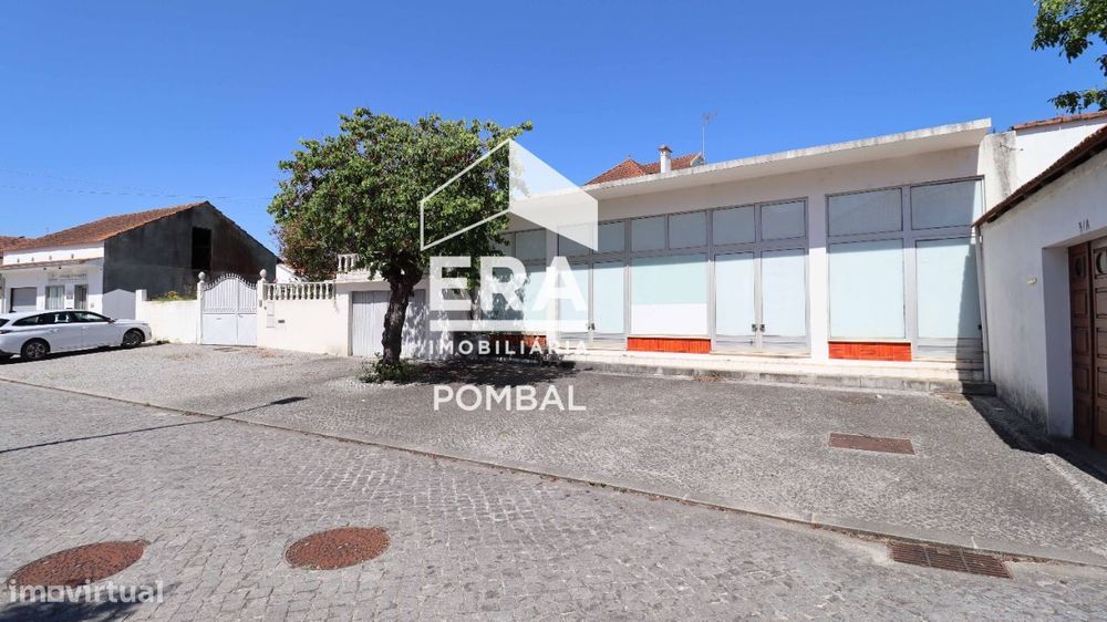 Armazém em Albergaria dos Doze