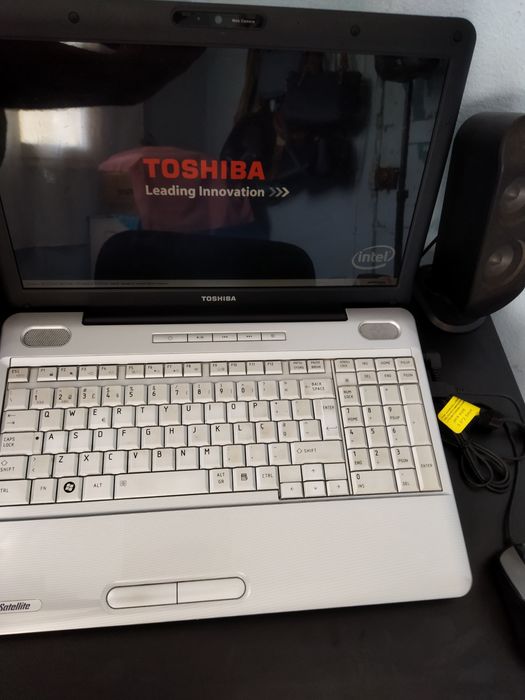 portátil Toshiba satellite