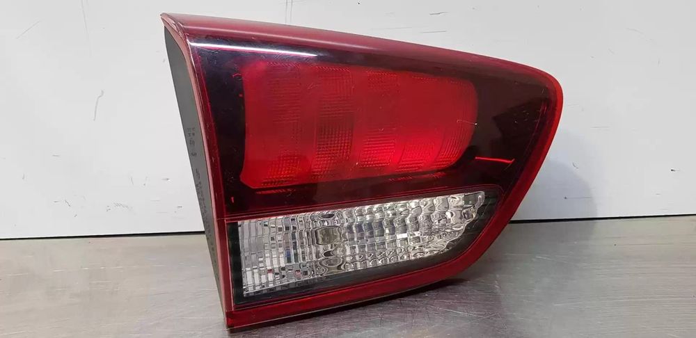 FAROLIM TRASEIRO ESQUERDO INTERIOR KIA CARENS IV 2017 -92403A4500
