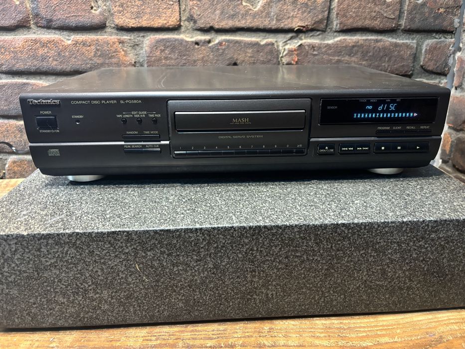 Odtwarzacz CD Technics SL PG 580 A