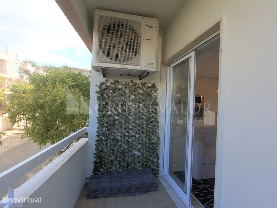 Apartamento T2 com parqueamento, Costa da Caparica