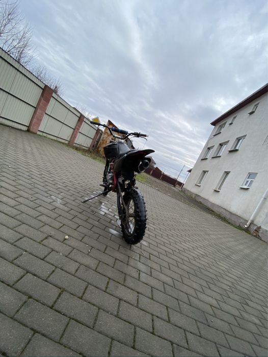 Пітьайк Viper 125