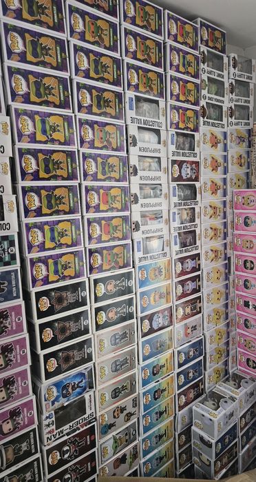 Centenas de figuras para venda
