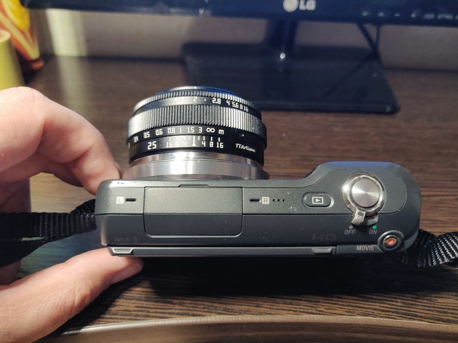 Sony nex-3 vs ttartisan 25mm f2