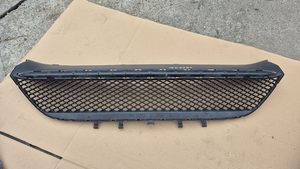Kratka dolna zderzaka przedniego do Mercedes Vito A447.885.1500