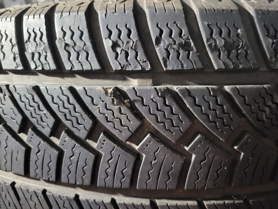 Opony 2 sztuki zimowe 235/55/18