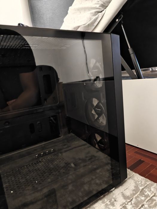 Caixa de Computador Tempest Airflow Umbra RGB ATX Preta