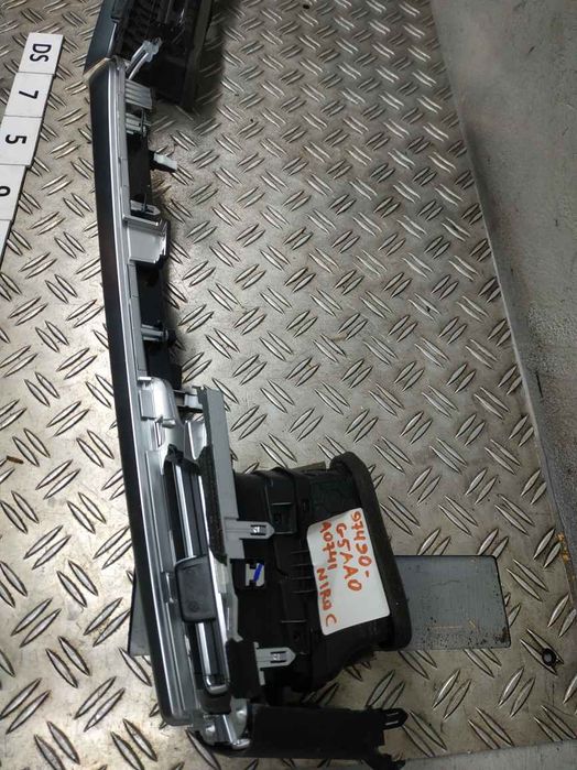 Hyundai/Kia Niro 17- Накладка торпедо  DS7592 97410G5AA0