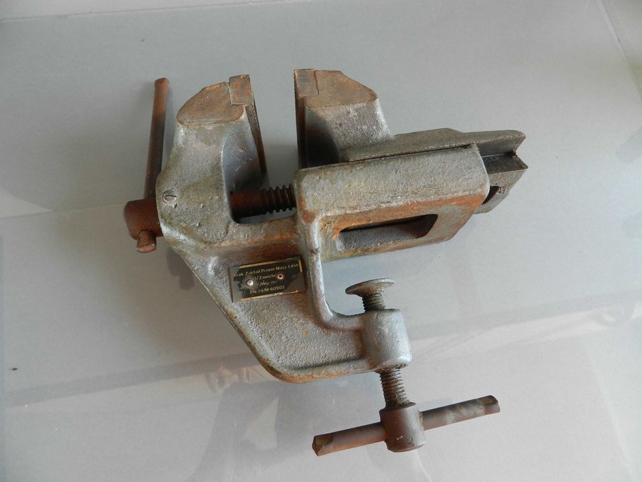 polskie imadło warsztatowe 5 kg, szczęka 8 cm, narzędzia PRL ,