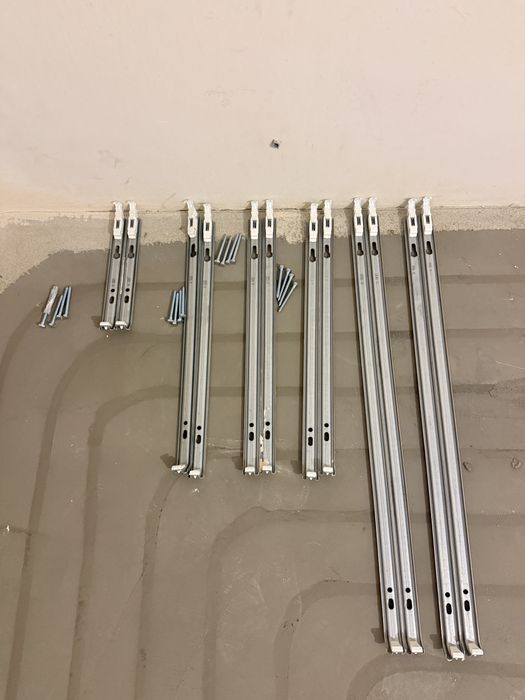 Grzejniki / kaloryfery zaworowe Cosmo 22KV i 21KV-S 3 sztuki jak nowe