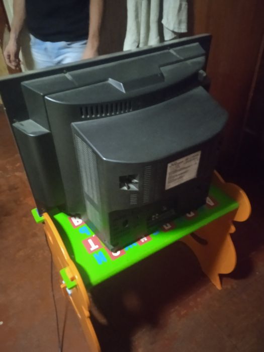 Телевизор JVC AV-2100QE