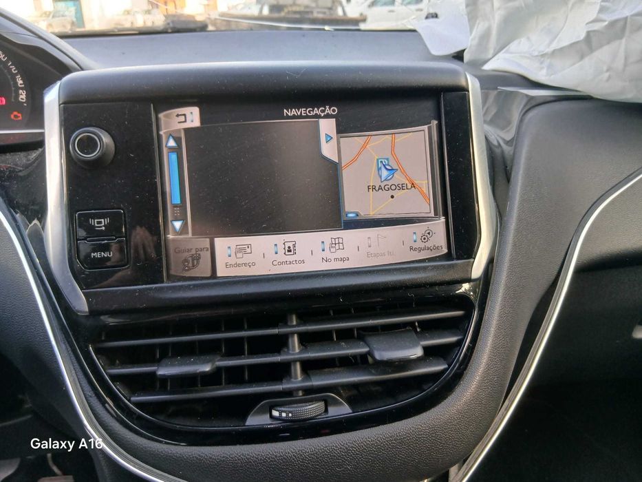 Peugeot 208 1.4 HDi Diesel (Poucos Km)