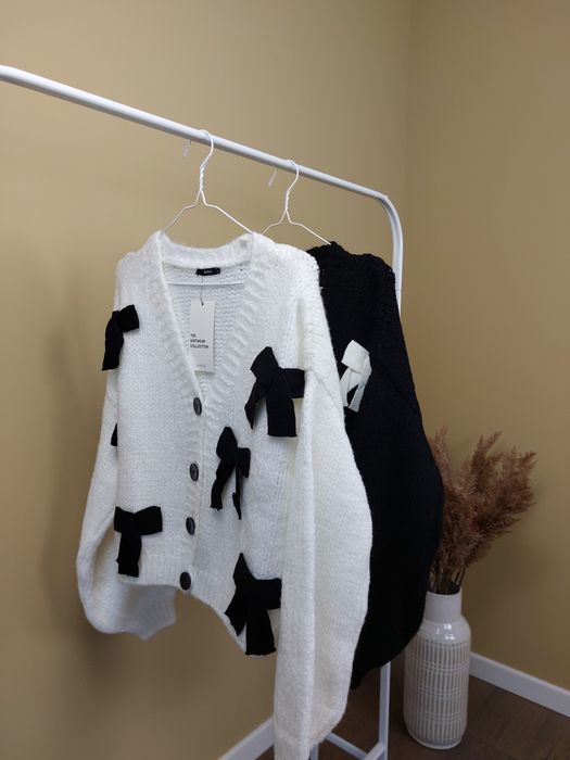 Кардиган в'язаний на гудзиках