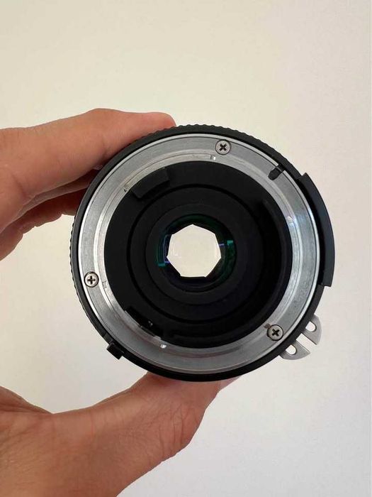 Nikon Nikkor 28mm f/3.5 AI Manual Focus Lens