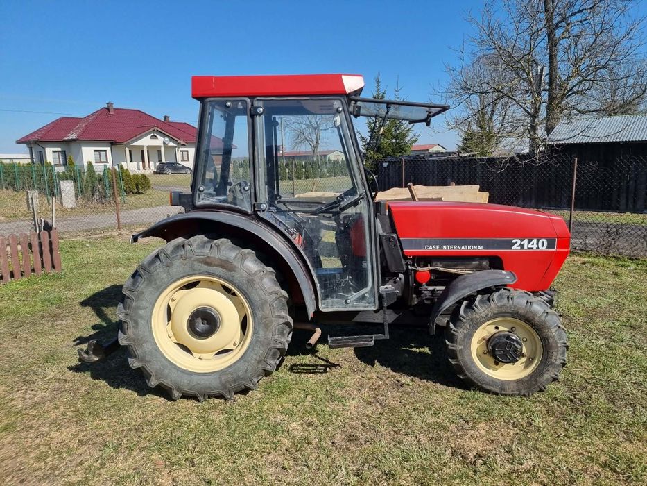 Case  International 2140