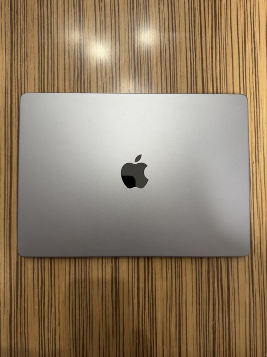 MacBook Pro 14" (2021) M1 Pro, 16 GB RAM, 512 GB – bateria 100% com 12 ciclos