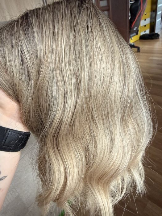 Peruka syntetyczna naturalny blond